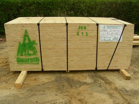 15 - Die neue Deckenverkleidung ist international II
